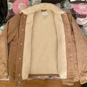New with no tags Corduroy fur jacket.